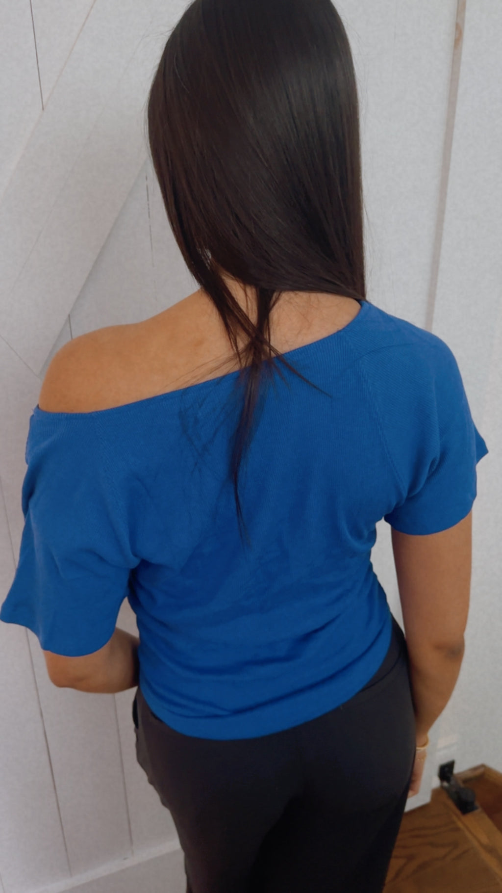 Lucy off the Shoulder